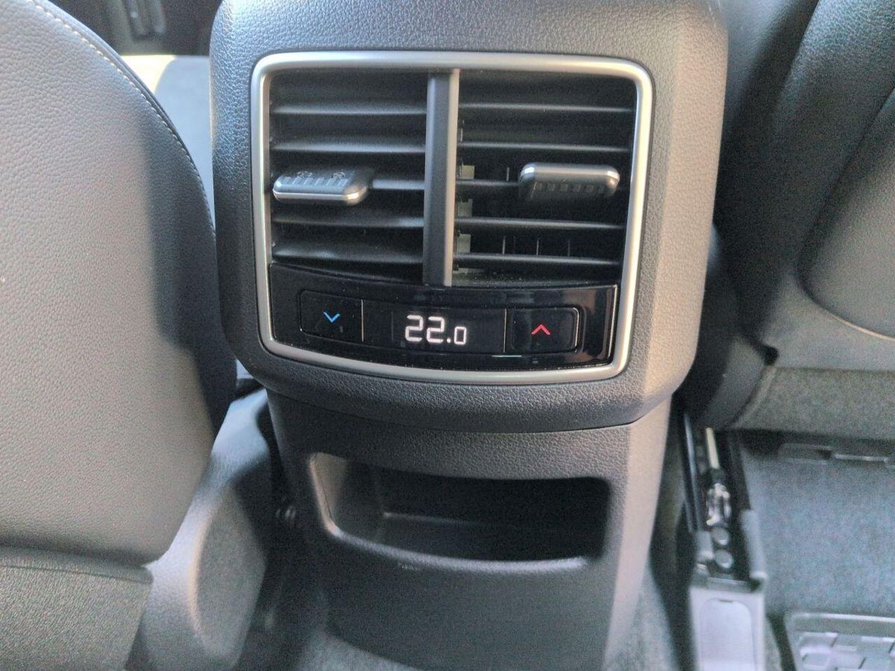 KIA Sportage 1.6TGDI HEV Hybrid GT-LINE *NAVI*KAMERA Ansicht 13 für Fahrzeugdetailseite