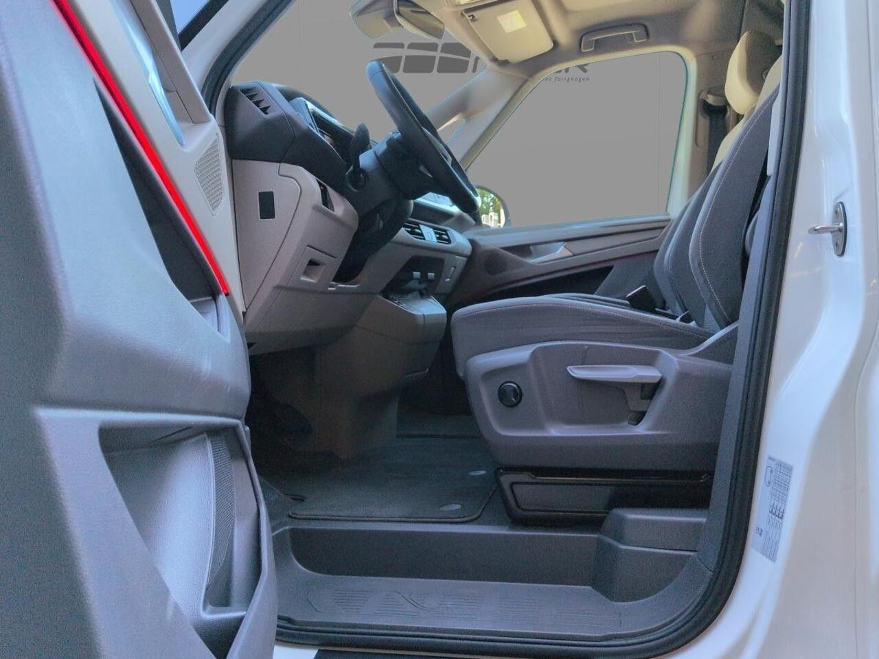 VW T7 2.0 TDI EDITION LANG *7-SITZER* LED* Ansicht 6 für Fahrzeugdetailseite