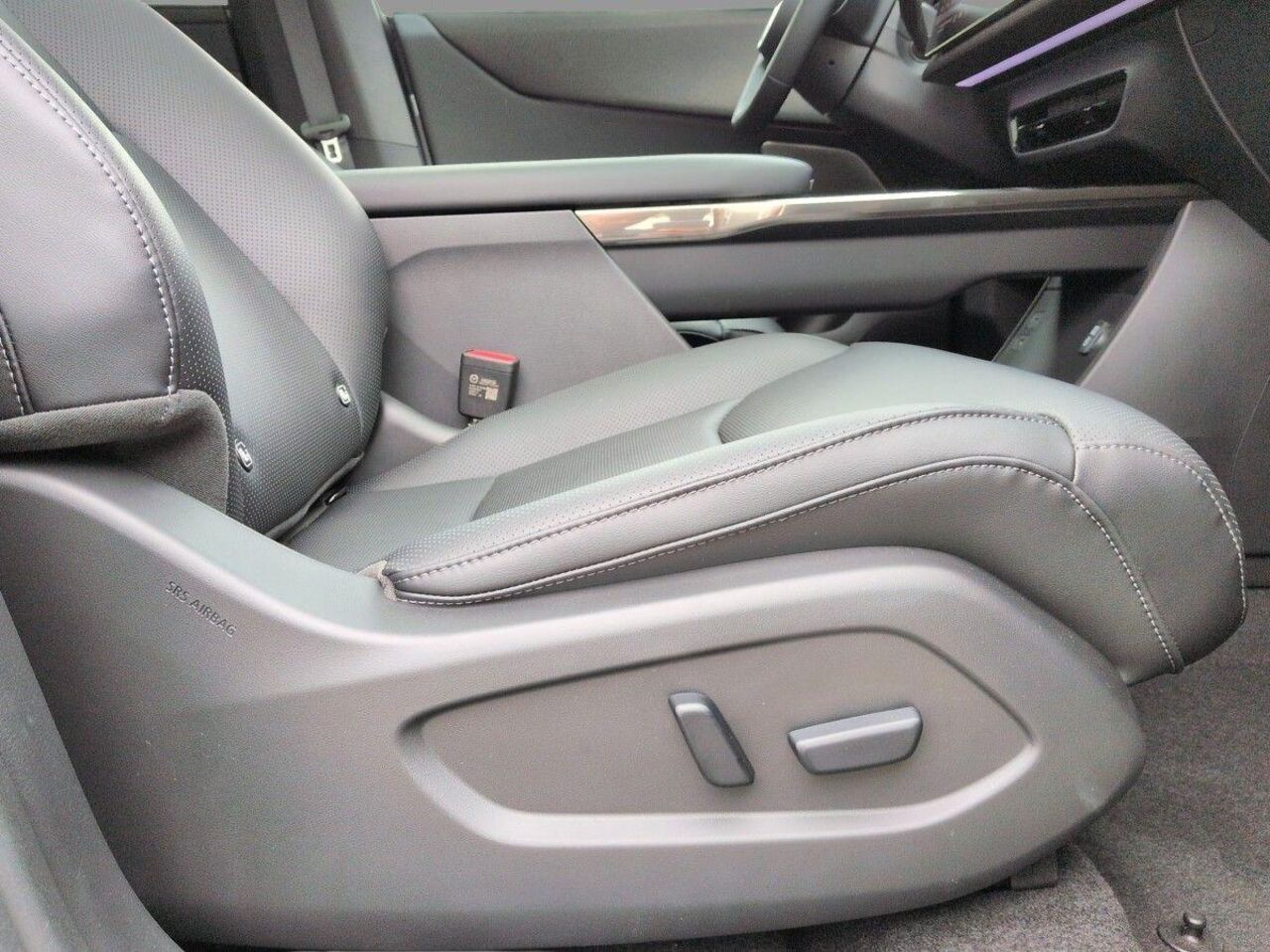MAZDA CX-6e TAKUMI *HEAD-UP*LED*AMBIENTE*LEDER*360°* Ansicht 13 für Fahrzeugdetailseite