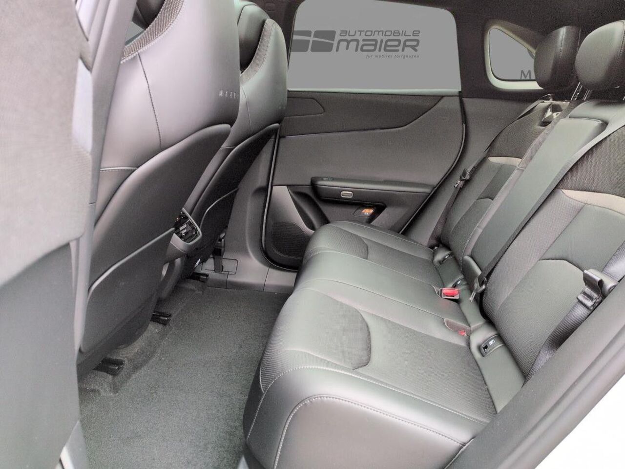 MAZDA CX-6e TAKUMI *HEAD-UP*LED*AMBIENTE*LEDER*360°* Ansicht 7 für Fahrzeugdetailseite