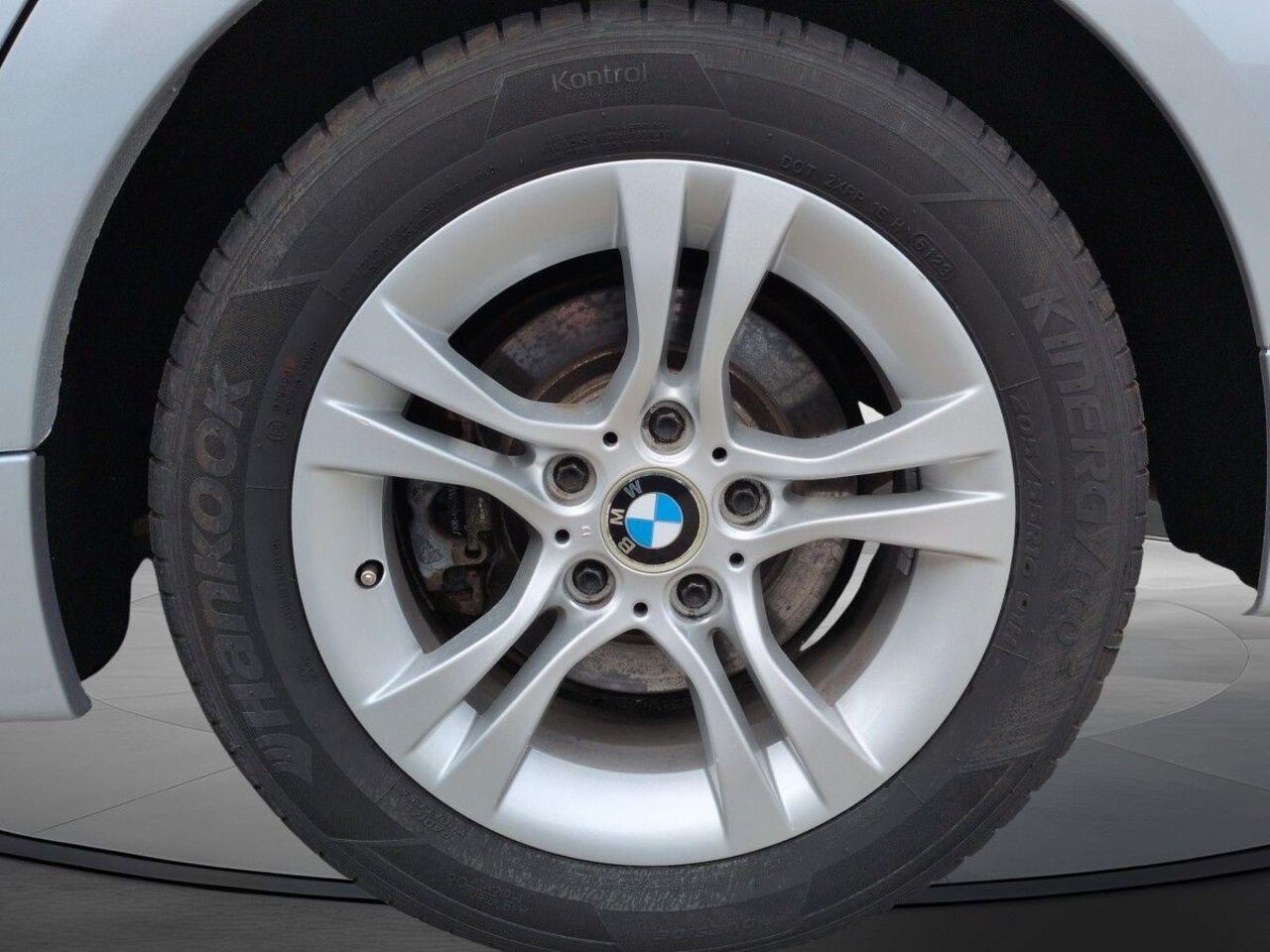 BMW 320 i 2.0 RWD 170PS *RADIO*PDC*CD*KLIMA*AHK* Ansicht 11 für Fahrzeugdetailseite