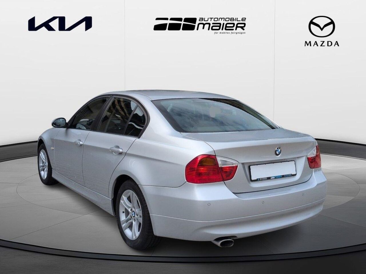 BMW 320 i 2.0 RWD 170PS *RADIO*PDC*CD*KLIMA*AHK* Ansicht 2 für Fahrzeugdetailseite