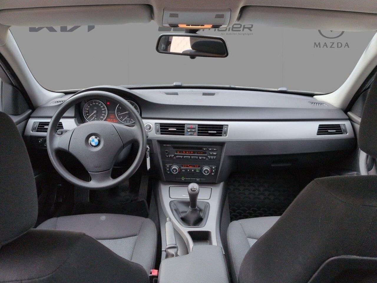 BMW 320 i 2.0 RWD 170PS *RADIO*PDC*CD*KLIMA*AHK* Ansicht 8 für Fahrzeugdetailseite
