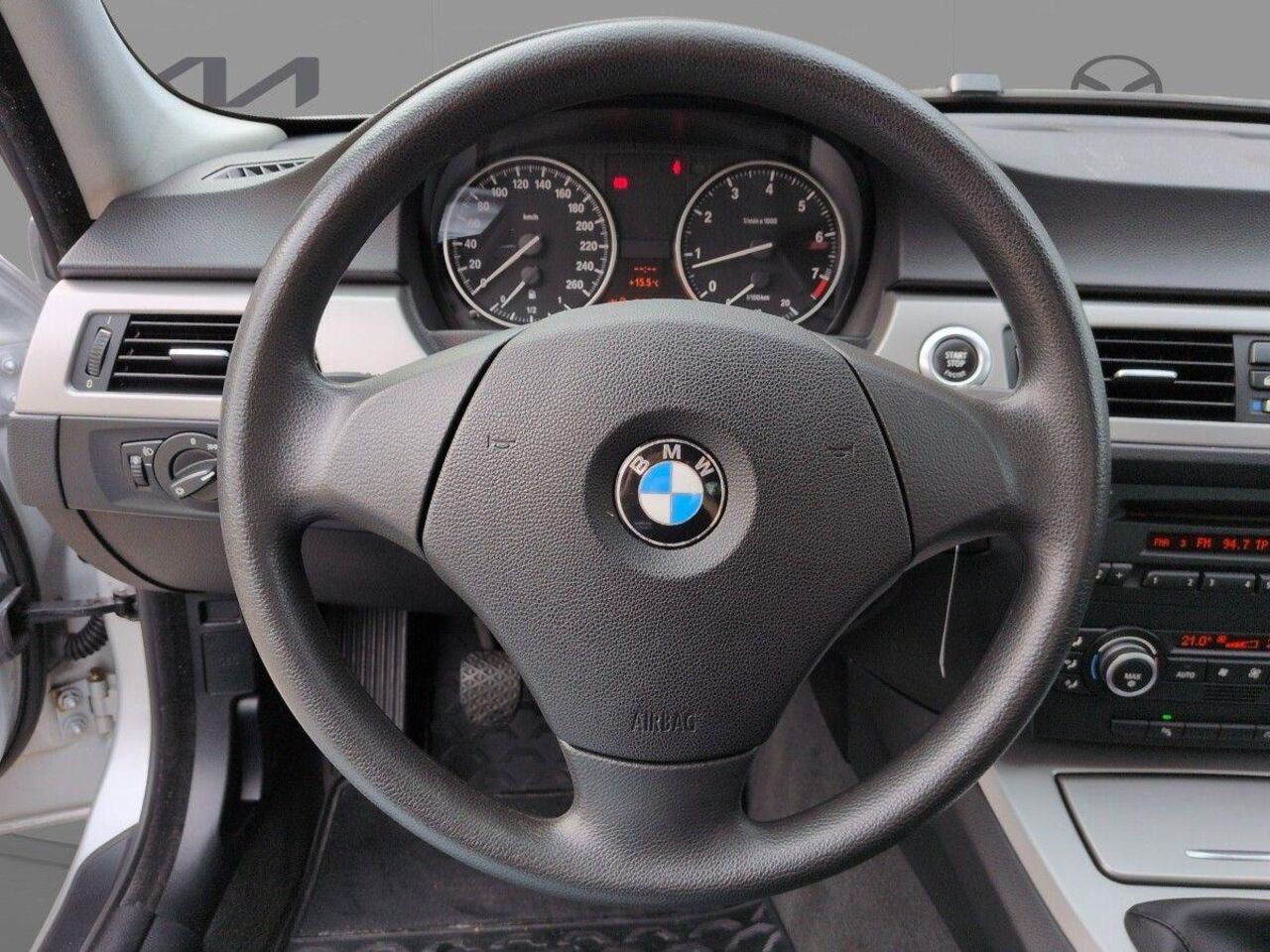 BMW 320 i 2.0 RWD 170PS *RADIO*PDC*CD*KLIMA*AHK* Ansicht 9 für Fahrzeugdetailseite