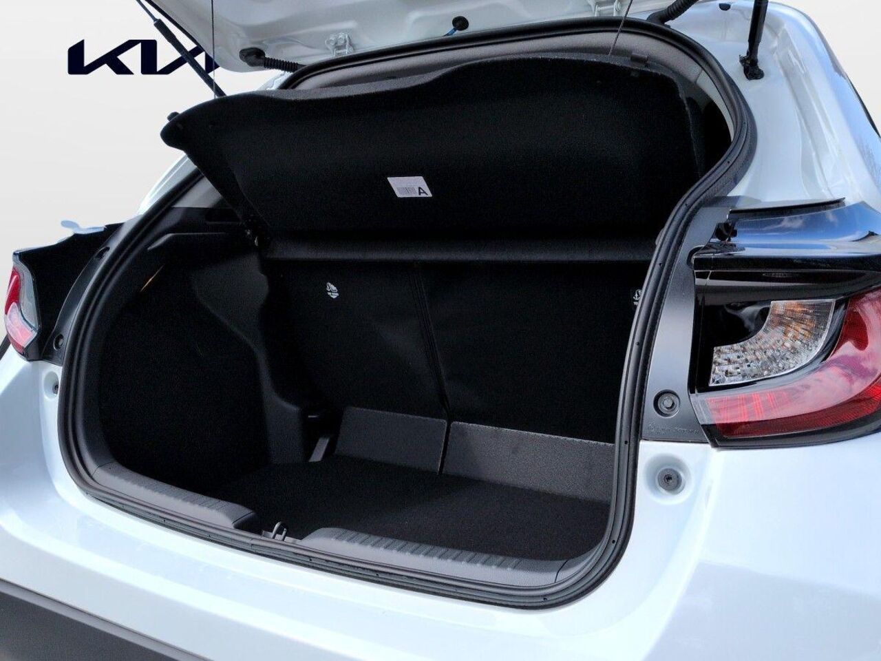 MAZDA 2 1.5L Hybrid CENTER-LINE *SHZ* PDC* KAMERA* Ansicht 5 für Fahrzeugdetailseite