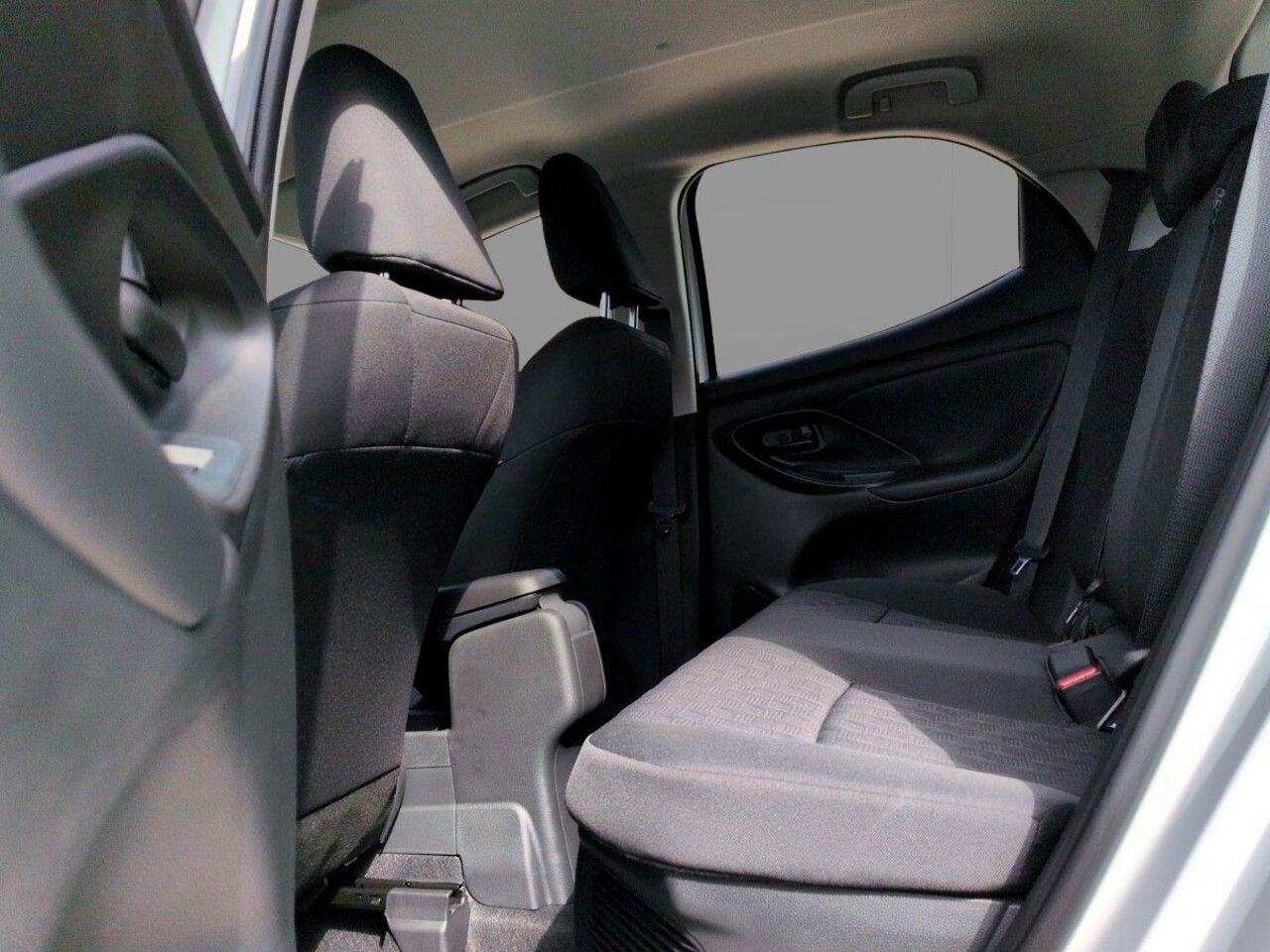 MAZDA 2 1.5L Hybrid CENTER-LINE *SHZ* PDC* KAMERA* Ansicht 7 für Fahrzeugdetailseite