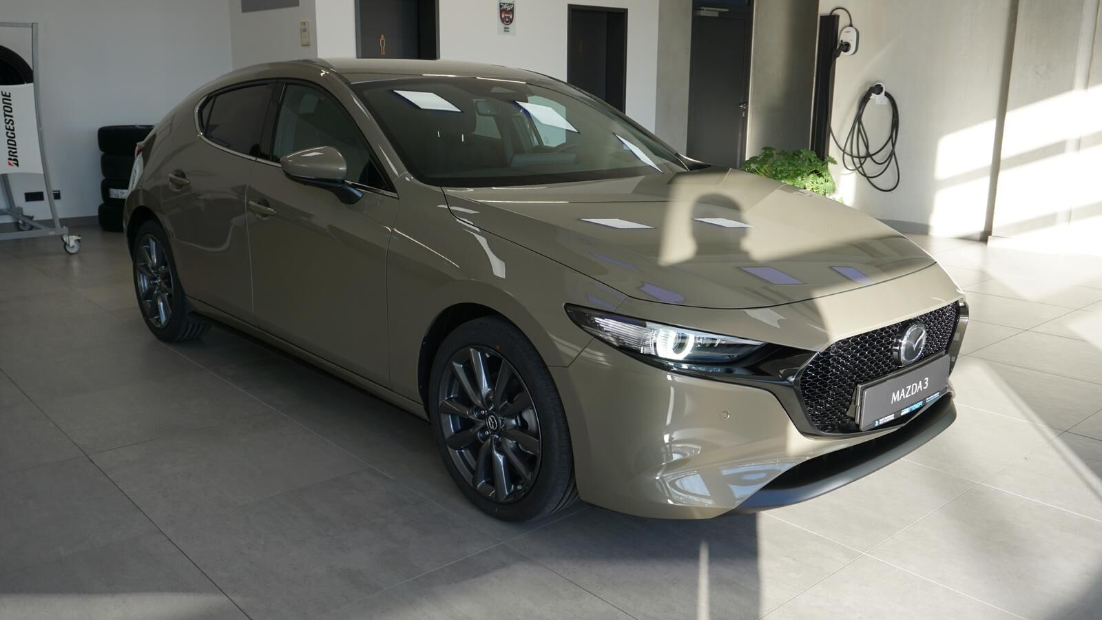 MAZDA 3 2.5 e-SKYACTIV G 6AT Exclusive-Line*BOSE*NAVI* Ansicht 4 für Fahrzeugdetailseite