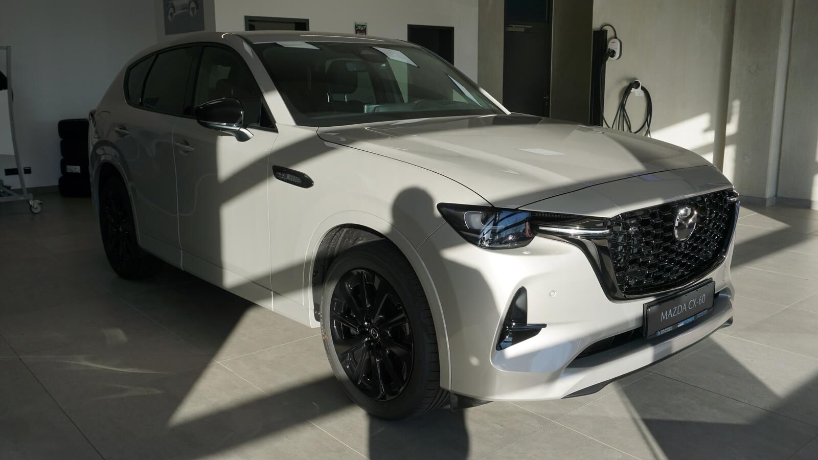 MAZDA CX--60 2.5 Homura Plus PHEV 8AT AWD *BOSE*MATRIX* Ansicht 4 für Fahrzeugdetailseite