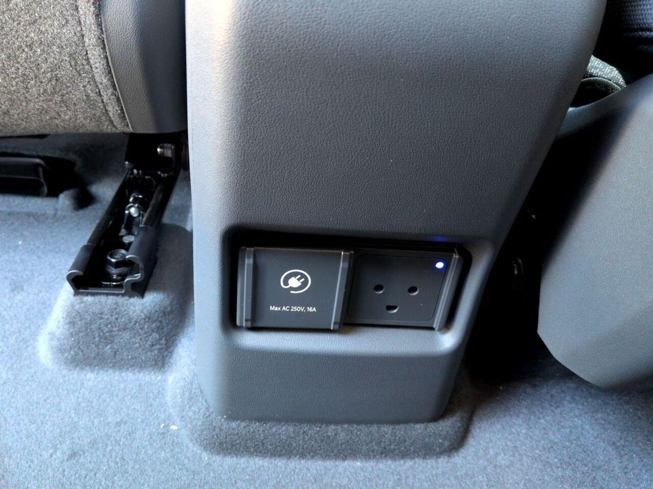 KIA EV2 EARTH*SitzP2*TechP5*WinterP3*DriveWiseP6* Ansicht 10 für Fahrzeugdetailseite