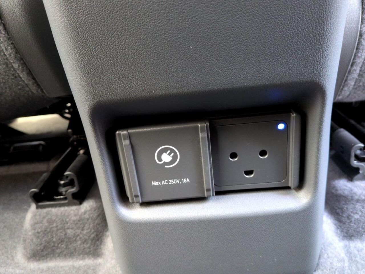 KIA EV2 EARTH*5-Sitzer*TechP5*WinterP3*DriveWiseP6* Ansicht 14 für Fahrzeugdetailseite