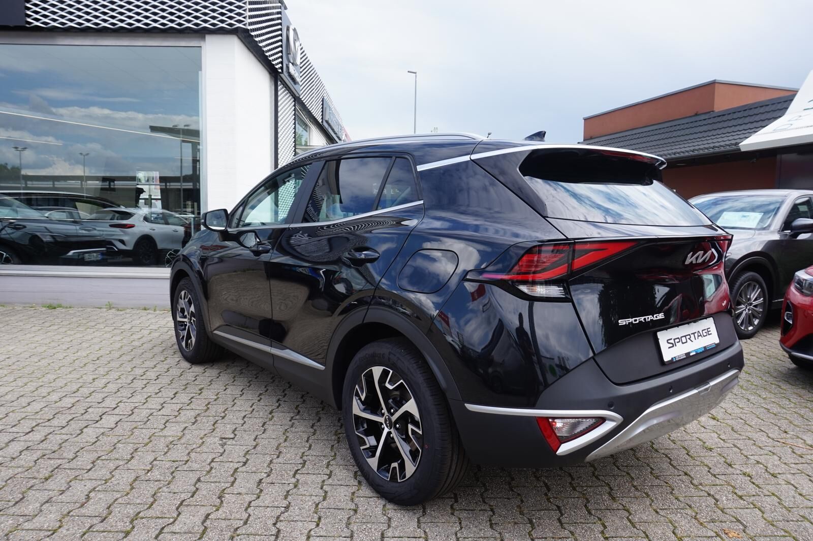 KIA Sportage 1.6 T-GDI DCT ULTIMATE *LED* NAVI* Ansicht 17 für Fahrzeugdetailseite