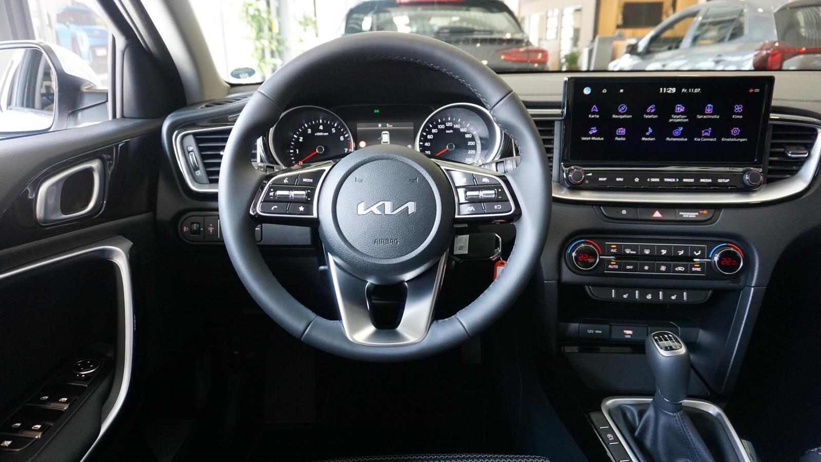 KIA Ceed Sportswagon Ceed SW 1.5 TGDI Vision *NAVI* KAMERA* PDC* Ansicht 14 für Fahrzeugdetailseite