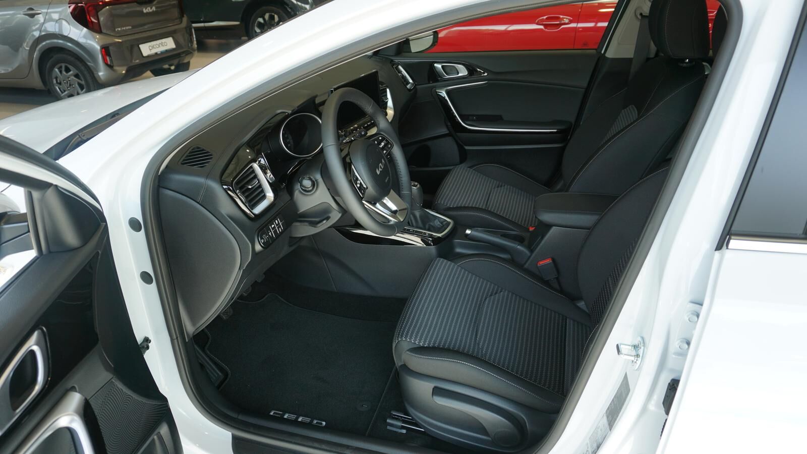KIA Ceed Sportswagon Ceed SW 1.5 TGDI Vision *NAVI* KAMERA* PDC* Ansicht 7 für Fahrzeugdetailseite