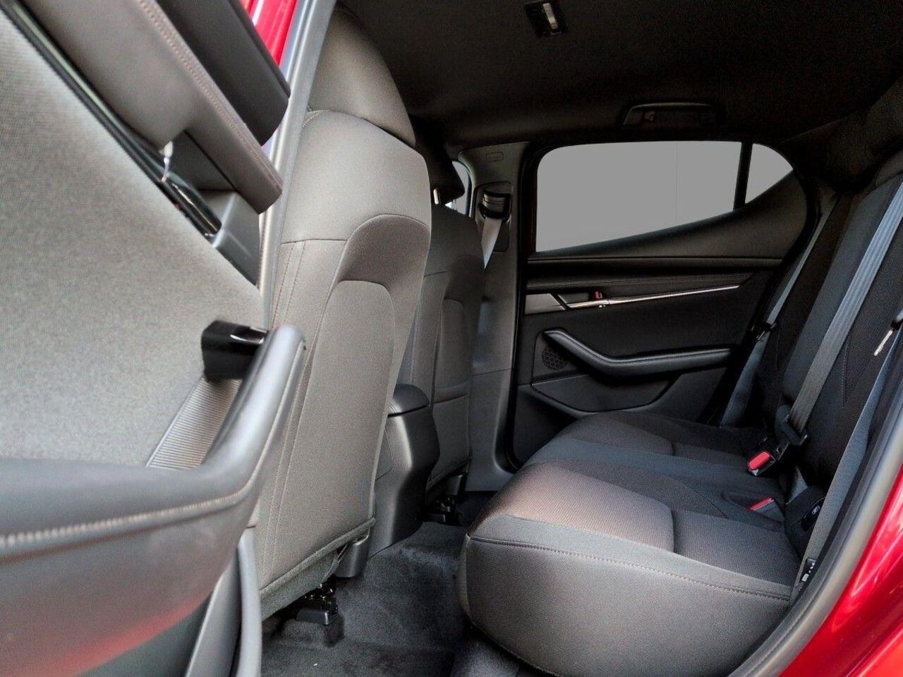 MAZDA 3 2.5l SKYACTIVE-G 140PS EXCLUSIVE-LINE *BOSE* Ansicht 7 für Fahrzeugdetailseite