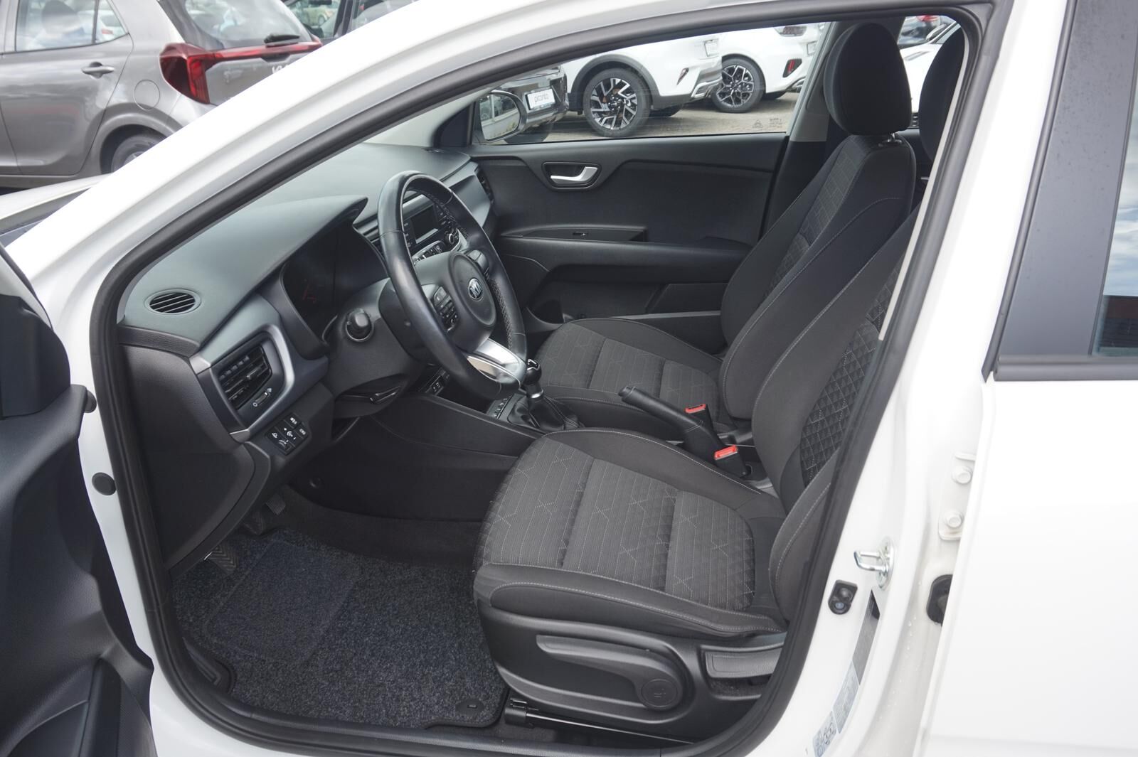KIA Rio 1.2 Dream Team *SHZ* Ansicht 12 für Fahrzeugdetailseite