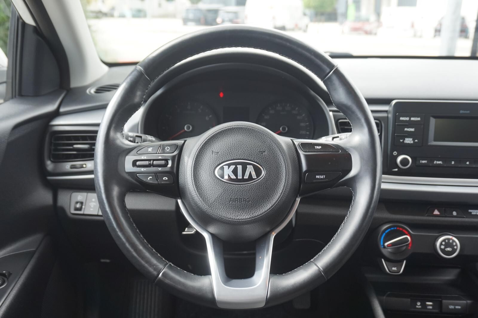 KIA Rio 1.2 Dream Team *SHZ* Ansicht 8 für Fahrzeugdetailseite