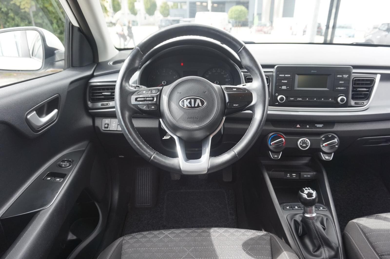 KIA Rio 1.2 Dream Team *SHZ* Ansicht 9 für Fahrzeugdetailseite