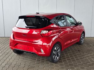 HYUNDAI i10 Premium 1.2 GDI / Sitz + Lenkradheizung / Navi / Klimaautomatik / Alu 15