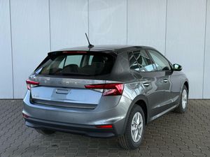 SKODA Fabia Selection 1.0 TSI DSG / PDC hi +Kamera / Front Assist / Alu 15 *Frei Haus ab der 2. Bestellung*