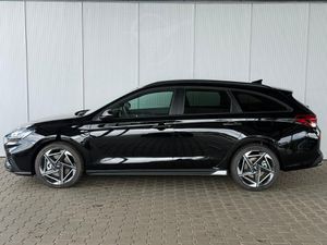 HYUNDAI i30 N-Line 1.5 T-GDI mHev DCT / Navi / ACC / Sitz & Lenkradheizung / LED / Alu 18
