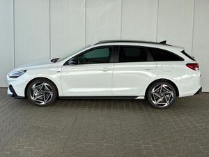 HYUNDAI i30 N-Line 1.5 T-GDI mHev DCT / Navi / ACC / Sitz & Lenkradheizung / LED / Alu 18