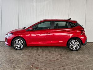 HYUNDAI i20 1.2 MPI 5MT Comfort / Navi / Carplay / Rückfahrkamera / Tempomat / Alu 16
