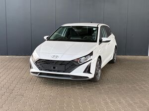 HYUNDAI i20 Pure 1.2 MPI / Navi / PDC Hinten + Kamera / Abgedunkelte Scheiben / Tempomat / Alu 16