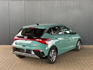 HYUNDAI i20 Comfort 1.0 T-GDI Automatik / LED / Tempomat / Navi / Rückfahrkamera / Alu 16