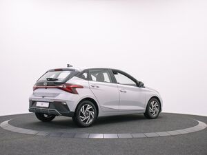 HYUNDAI i20 1.2 MPI 5MT Comfort / Navi / PDC Hinten + Kamera / Tempomat / Alu 16