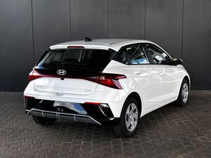 HYUNDAI i20 Trend 1.0 T-GDi 90PS 6MT / Navi / Tempomat / PDC H. mit Kamera