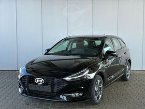 HYUNDAI i30 Kombi Comfort 1.5 GDI 95PS 6MT Navi / PDC V&H. m. Kamera / LED / Nebel / 15 LM