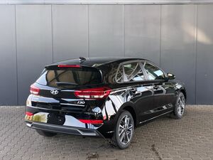 HYUNDAI i30 Comfort Plus 1.0 T-GDI Navi / PDC V+H mit Kamera / Shz Vorne / LED / Alu 17