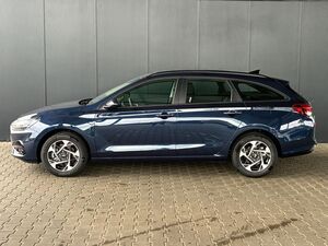 HYUNDAI i30 Kombi Comfort 1.5 GDI / Navi / Tempomat / Shz Vorne + Lenkrad heizung / LED / ALU 16