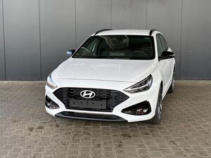 HYUNDAI i30 Kombi Comfort Plus 1.0 TGDI DCT / Navi / Sitz + Lenkradheizung / PDC V&H + Kamera / LED / Alu 17