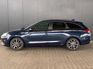 HYUNDAI i30 Kombi Comfort Plus 1.0 TGDI DCT / Navi / Sitz + Lenkradheizung / PDC V&H + Kamera / LED / Alu 17