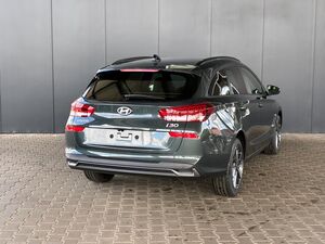 HYUNDAI i30 Kombi Comfort Plus 1.0 TGDI DCT / Navi / Sitz + Lenkradheizung / PDC V&H + Kamera / LED / Alu 17