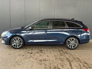 HYUNDAI i30 Kombi Comfort Plus 1.0 TGDI DCT/ Navi / Sitz + Lenkradheizung / PDC V&H + Kamera / LED / Alu 17