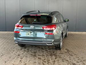 HYUNDAI i30 Kombi Comfort Plus 1.0 TGDI DCT Navi/ Adaptiver Tempomat/ Totwinkel Assistent/ Alu 17