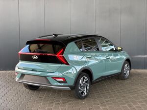 HYUNDAI BAYON Comfort Plus 1.2 MPI / Navi / PDC m. Kamera / Klimaautom./ LED / Sitz & Lenkr.Heiz/ Alu16