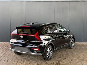 HYUNDAI BAYON Comfort Plus 1.2 MPI / Sitz + Lenkradheizung / PDC V&H + Kamera / LED / Tempomat / Keyless / Alu 16