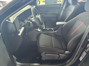 HYUNDAI KONA Elektro N-Line 64,8 kWh / Bose / ACC / PDC V&H + Kamera / Keyless / Sitz + Lenkradheiz. / LED / Alu 19