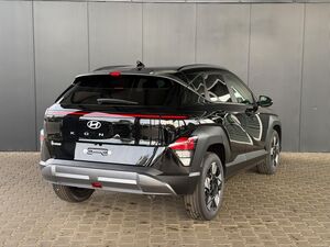 HYUNDAI KONA Comfort Plus 1.6 T-GDI 2WD 7-DCT / PDC V&H + Kamera / Sitz + Lenkradheizung / Navi / LED / Alu 18