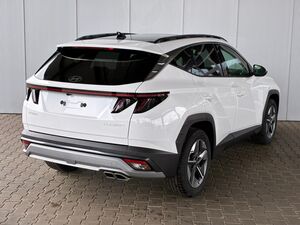 HYUNDAI TUCSON E-Motion 1.6 T-GDI 2WD 48V DCT / Panoramadach / ACC / Sitz + Lenkradheizung / LED / Navi / PDC V&H +