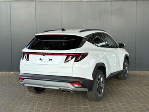 HYUNDAI TUCSON Comfort Plus 1.6 T-GDI 2WD 48V DCT / Matrix-LED / Elek. Heck / 360° Kam. / Teilleder / Shz vo + hi 