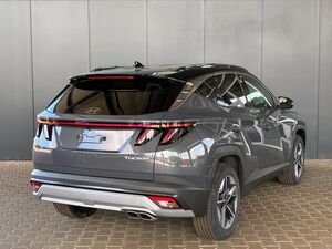 HYUNDAI TUCSON Comfort Plus 1.6 T-GDI 2WD 48V DCT / Matrix-LED / Elek. Heck / 360° Kam. / Teilleder / Shz vo + hi 