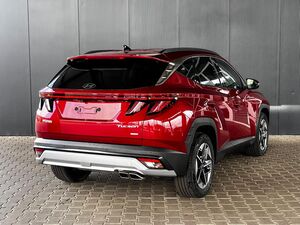 HYUNDAI TUCSON Comfort Plus 1.6 T-GDI 4WD 48V 7DCT / Matrix-LED / ACC / Elek. Heck / 360° Kam. / Teilleder / Shz v