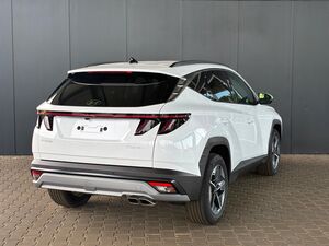 HYUNDAI TUCSON Comfort 1.6 T-GDI 2WD / LED / PDC V&H + Kamera / Sitz + Lenkradheizung / Alu 18