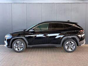 HYUNDAI TUCSON Comfort Plus 1.6 T-GDI 2WD / Matrix-LED / ACC / Shz vo+hi + Lenkradheizung / Elek. Heck / Alu 18
