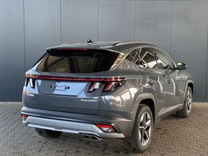 HYUNDAI TUCSON Comfort Plus 1.6 T-GDI 2WD / Matrix-LED / ACC / Shz vo+hi + Lenkradheizung / Elek. Heck / Alu 18
