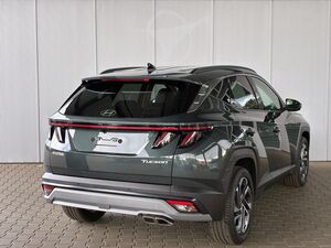HYUNDAI TUCSON 1.6 T-GDI 6MT Luxury / Head Up / 360° Kam / 4x Shz + Sitzbelüftung vo. / Leder / E-Klappe / 3 Zone
